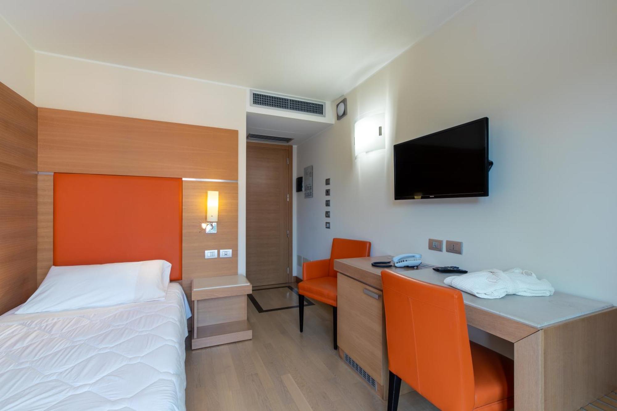 Hotel Villa Doimo Lignano Sabbiadoro Exterior photo