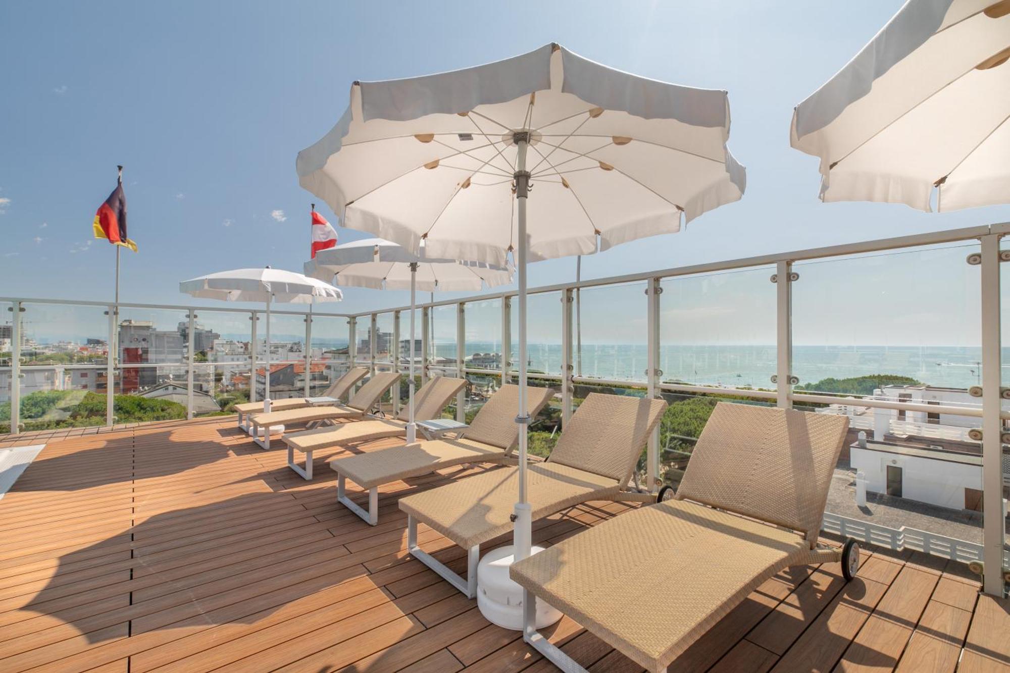 Hotel Villa Doimo Lignano Sabbiadoro Exterior photo