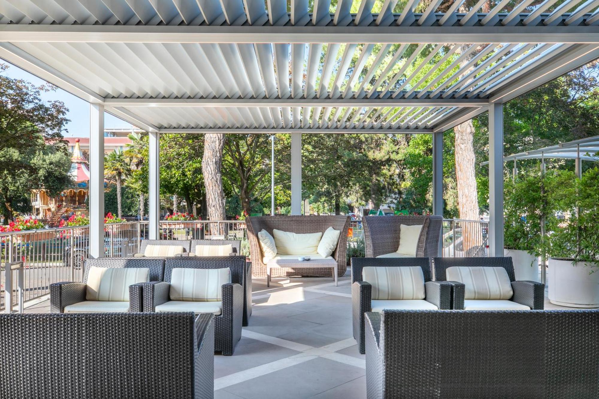 Hotel Villa Doimo Lignano Sabbiadoro Exterior photo